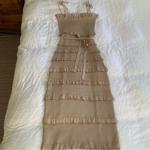 V. Chapman Lily Smocked Ruffle Tiered Fitted Midi Dress Doeskin Beige Cream Tan - Picture 1 of 7